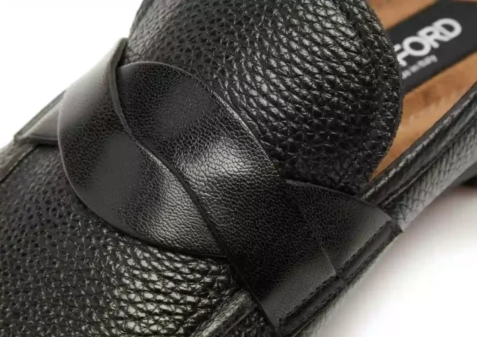 Grain Leather Sean Twisted Band Loafer