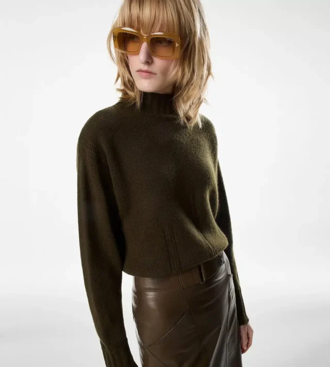 Long Sleeve Mock Neck Knit